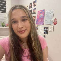 Photo of Lara T.