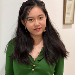 Photo of Christina R.