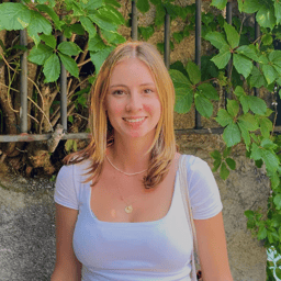 Photo of Elise C.