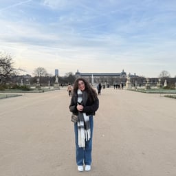 Photo of Stephanie N.