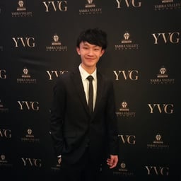 Photo of Adrian L.