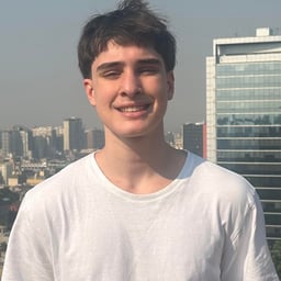 Photo of Simon C.