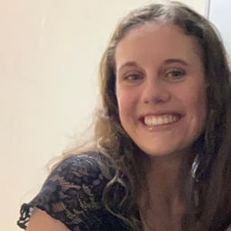 Photo of Nicole V.