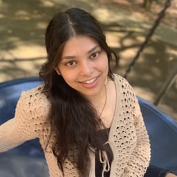 Photo of Naomi E.