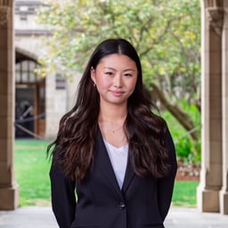 Photo of Claire L.