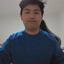 Photo of Ethan L.