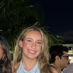 Photo of Holly R.