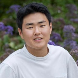 Photo of Matthew L.
