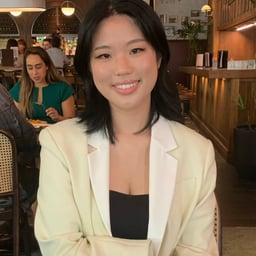Photo of Joanna L.