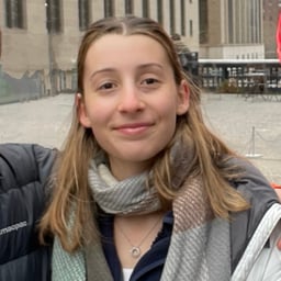 Photo of Annette L.