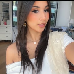 Photo of Nashmiya H.