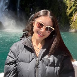 Photo of Janette N.