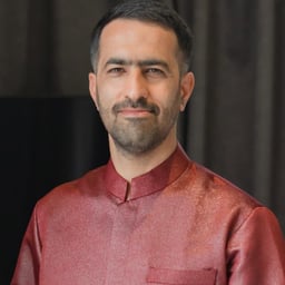 Photo of Reza J.