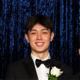 Photo of Benjamin L.