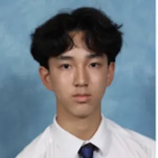 Photo of Lucas E.