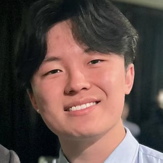 Photo of Jonathan L.