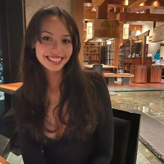 Photo of Annelyse S.