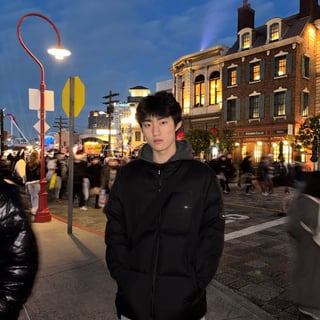 Photo of Daniel Y.