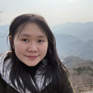 Photo of Emma B.