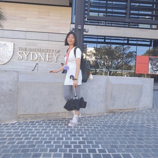 Photo of HS Y.