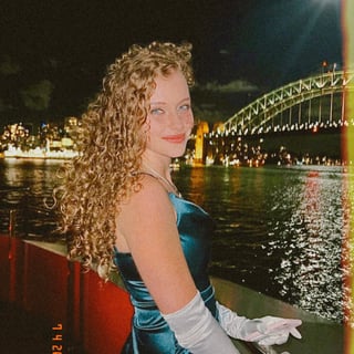 Photo of Esther N.