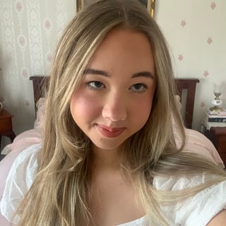 Photo of Angelina v.