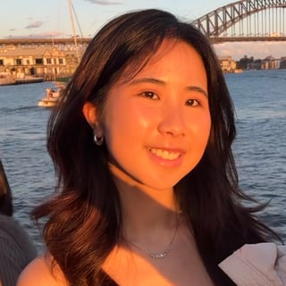 Photo of Lydia H.
