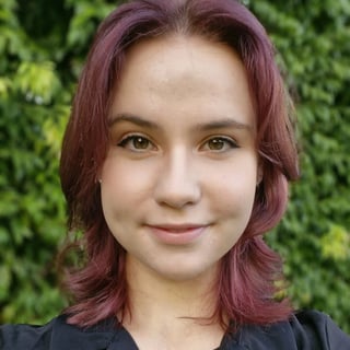 Photo of Nina S.