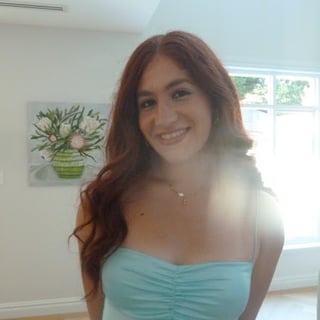 Photo of Lara V.