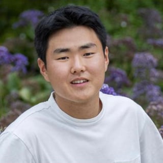 Photo of Matthew L.