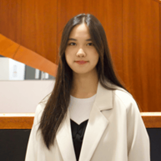 Photo of Alyssa L.