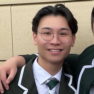 Photo of Justin W.
