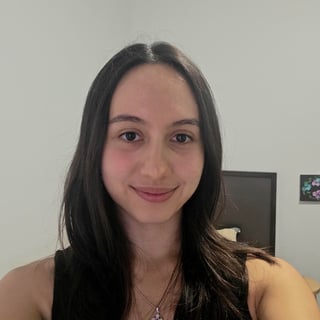 Photo of Julia S.