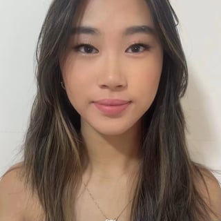 Photo of Chloe T.