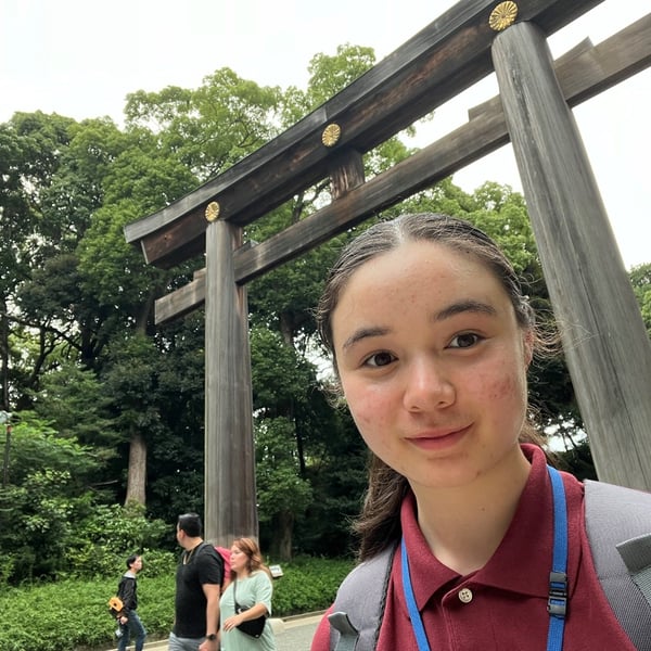 Akemi E.
