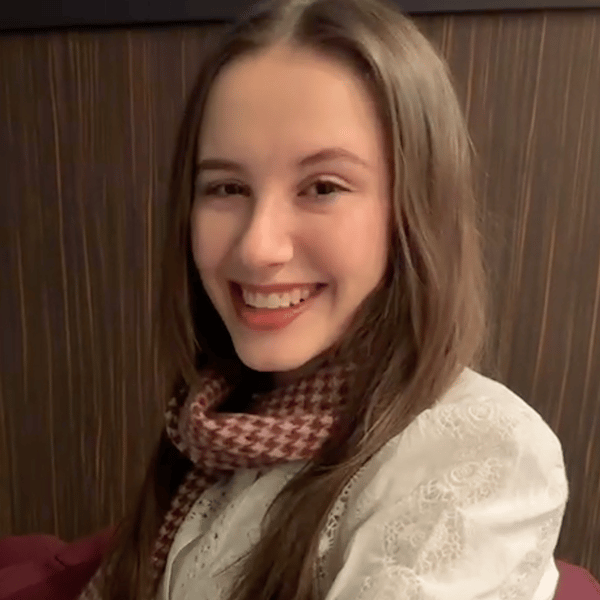 Ella F.