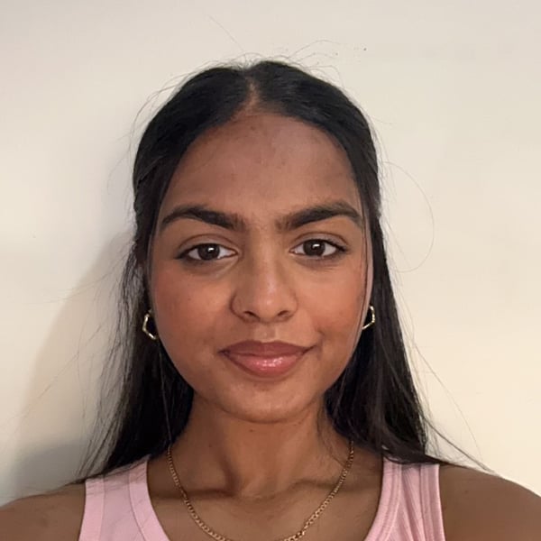 Kavindya Y.