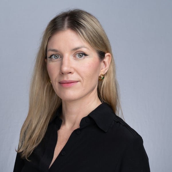 Veronika E.