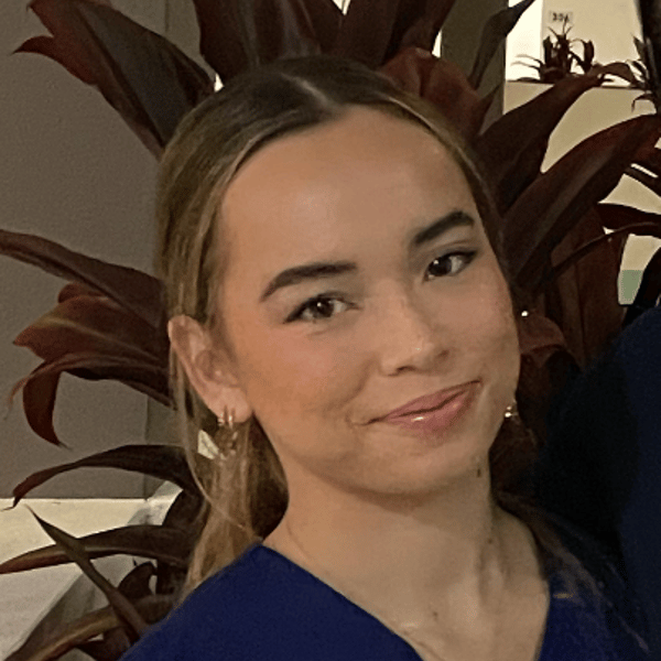 Demi S.