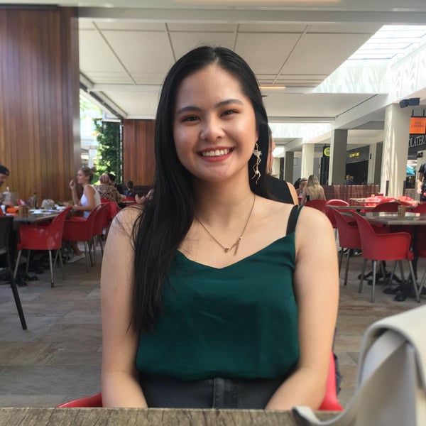 Nhung T.