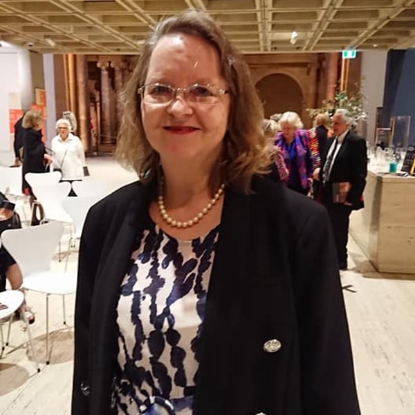 Anke R.