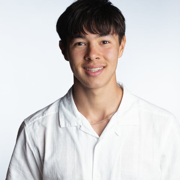 Zach R.